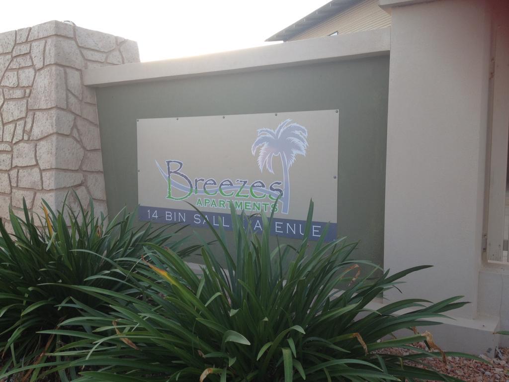 Breezes Apartments بروم المظهر الخارجي الصورة